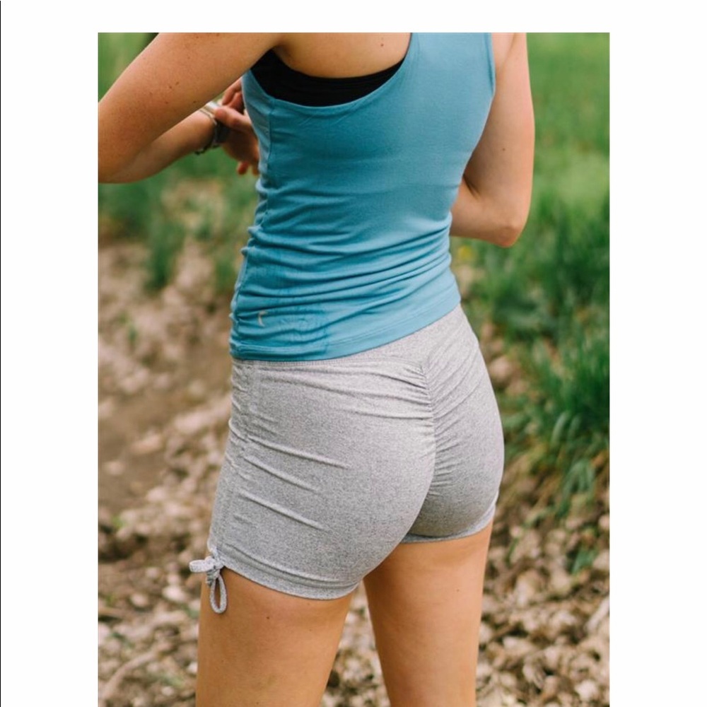 Zyia brilliant Double scrunchy hustle short XL